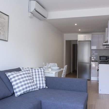 Flateli Roger 6 Apartment Barcelona Bagian luar foto