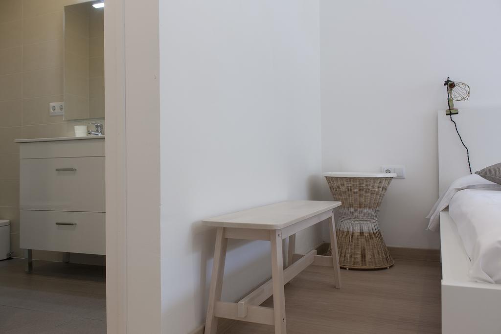 Flateli Roger 6 Apartment Barcelona Bagian luar foto