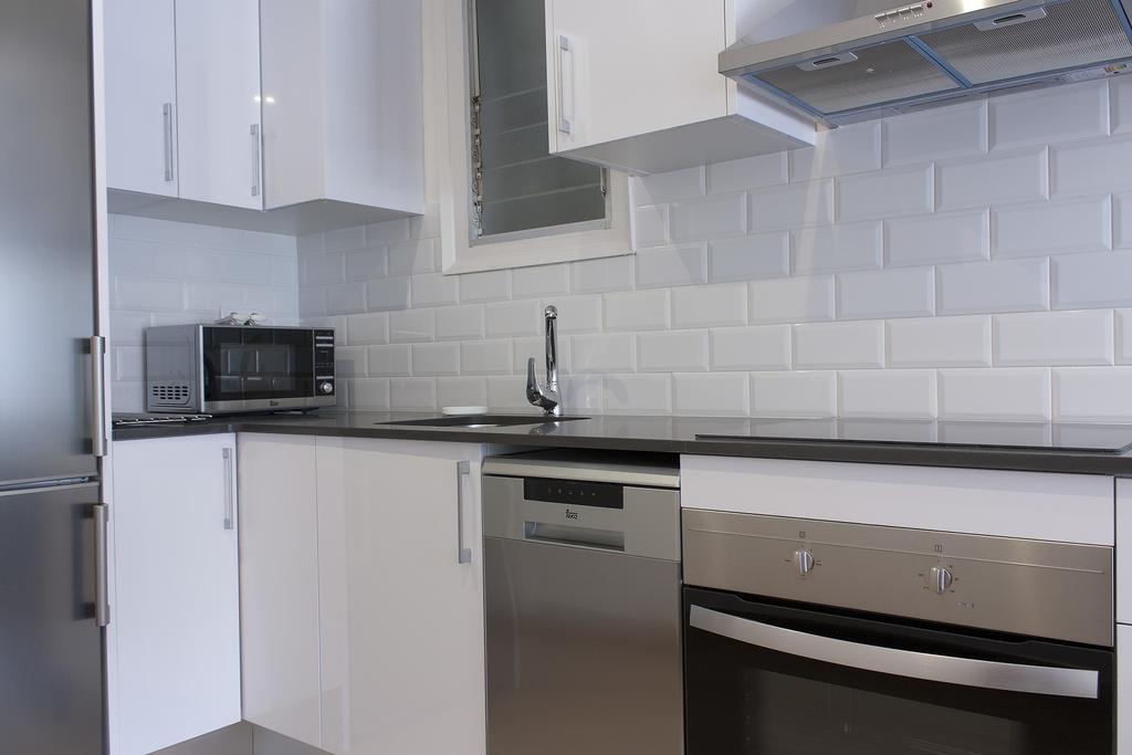Flateli Roger 6 Apartment Barcelona Bagian luar foto